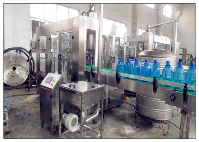 Getränk-Füllmaschine der Glasflaschen-3000kg kohlensäurehaltige mit Touch Screen Steuerung 1