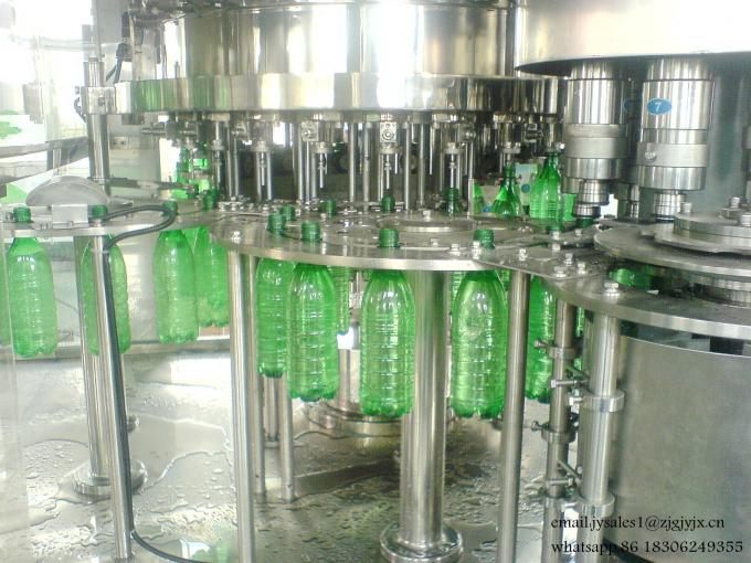 Automatische Drehflasche karbonisierte Getränk-Füllmaschine/Fertigungsstraße des alkoholfreien Getränkes 4