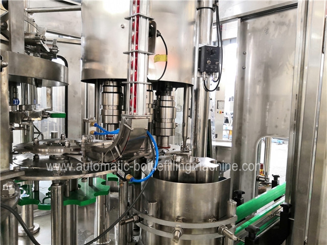 Kleines HAUSTIER Plastikflaschen-Füllmaschine-kohlensäurehaltige Energie-Getränk-Herstellung 2