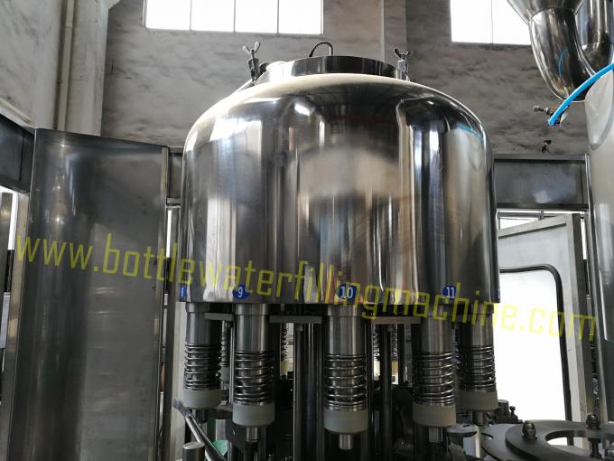 Gereinigte Trinkwasser HAUSTIER Flaschen-Füllmaschine 4000B/H Capactiy 0