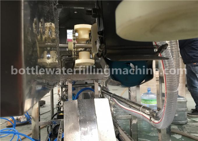 Mineralwasser-Eimer-Anlage 2800*1100*1600MM der 5 Gallonen-Haustier-Flaschen-Füllmaschine-/20 Liter 1
