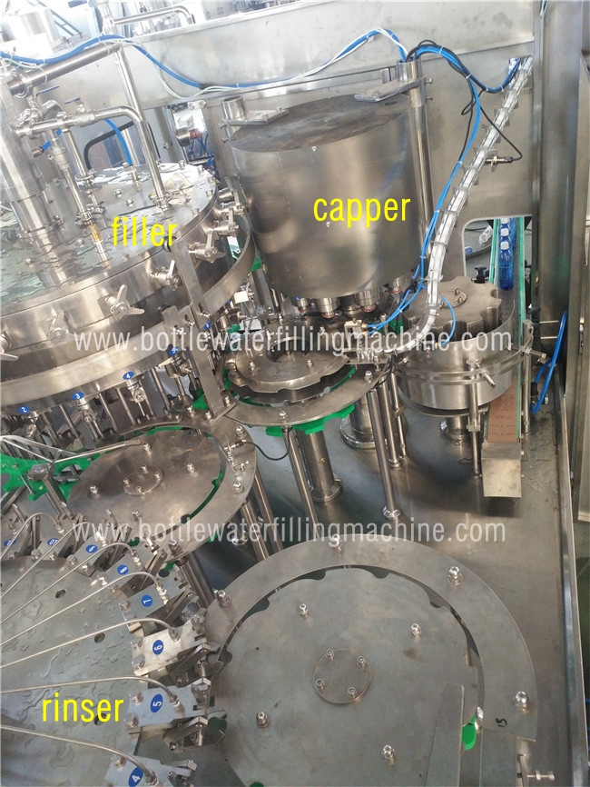 SS-Tafelwasser-Produktions-Anlage/sprudelndes Getränk, isobare Wasser-Füllmaschine 1