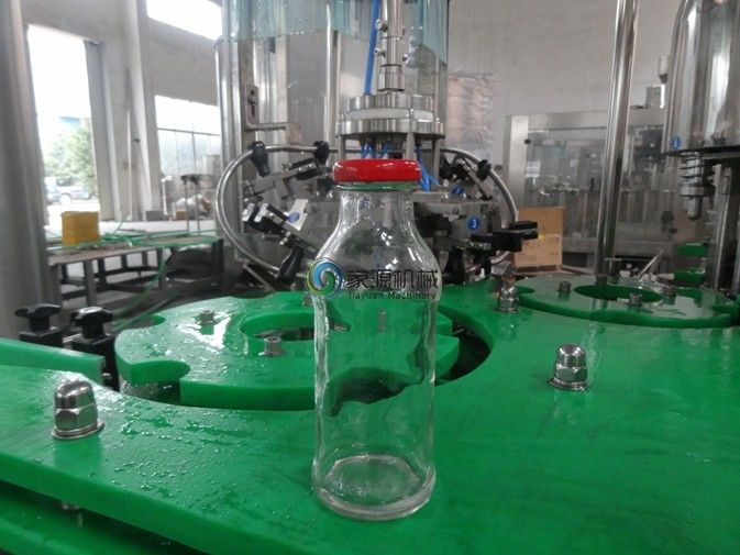 3000 BPH-Wasser-Glasflaschen-Füllmaschine mit Torsion weg von der Kappe, Warmeinfüllen-Maschine 4